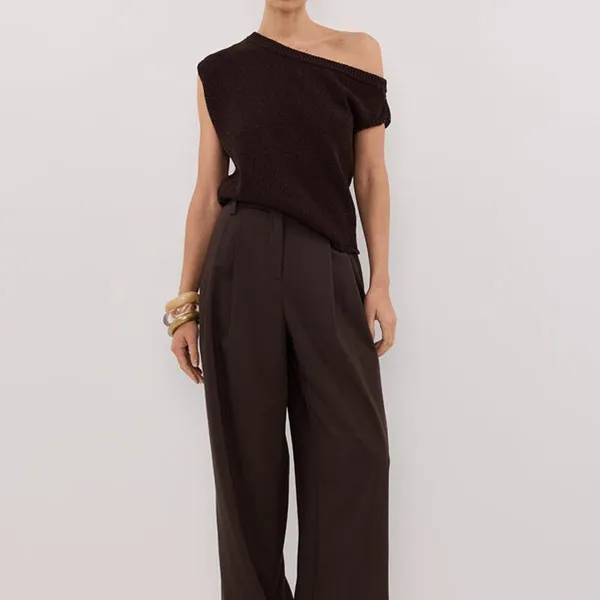 CHOC ASYM KNIT TOP